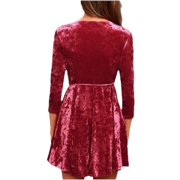 Lulus Wine Red Crushed Velvet Wrap Dress 3/4 Sleeve Side Tie Size M - Picture 4 of 14